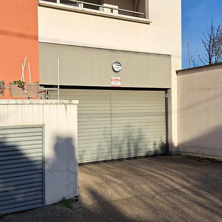 Appartement Cosy 3 Pieces Avec Garage Privatif Saint-Priest  Εξωτερικό φωτογραφία