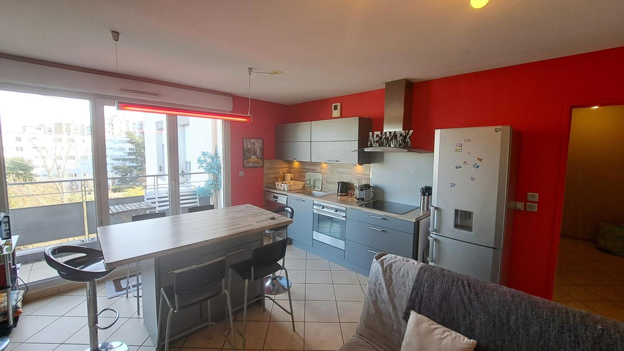 Appartement Cosy 3 Pieces Avec Garage Privatif Saint-Priest  Εξωτερικό φωτογραφία